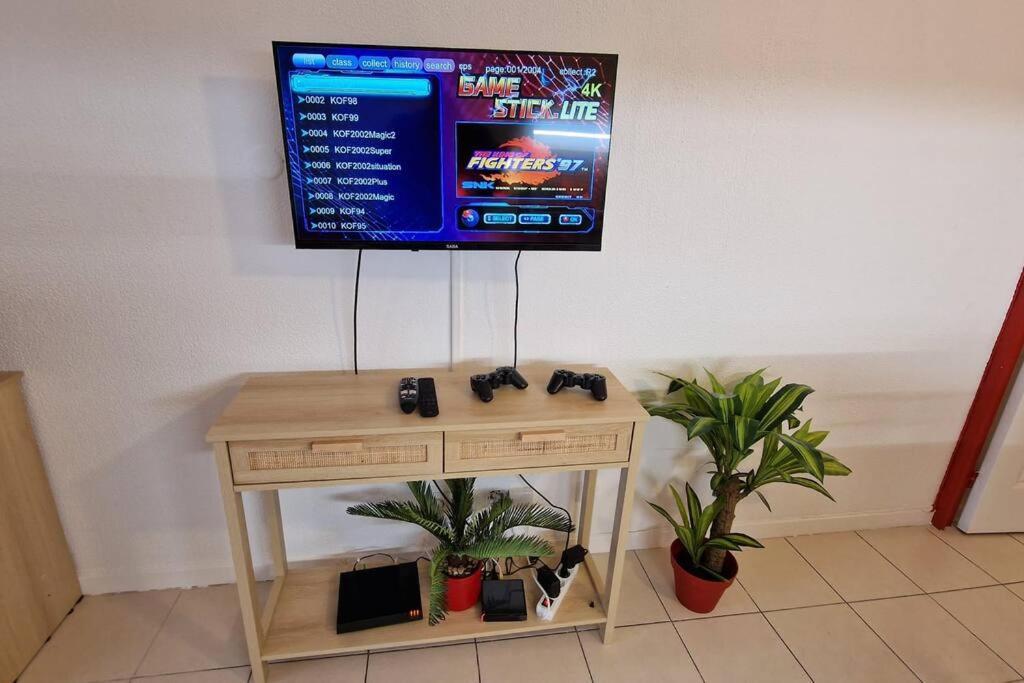 Magnifique Vue Parking Piscine Climatise Apartamento
