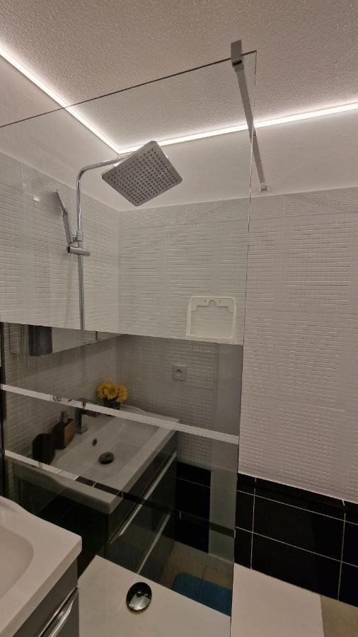 Magnifique Vue Parking Piscine Climatise Appartement Cannes